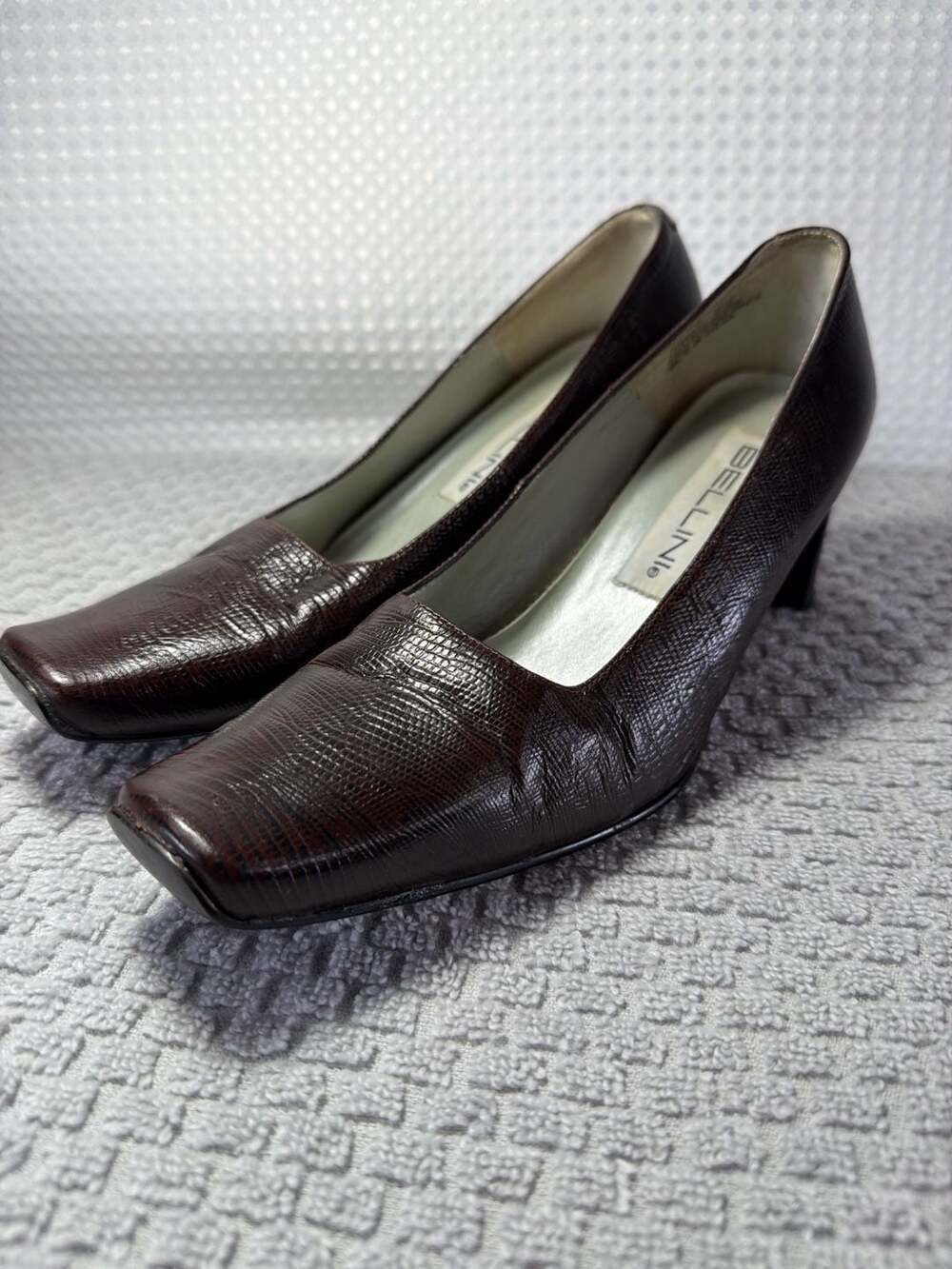 Bellini Royal Brown Leather Alligator Skin Square Toe Block Heel Pumps